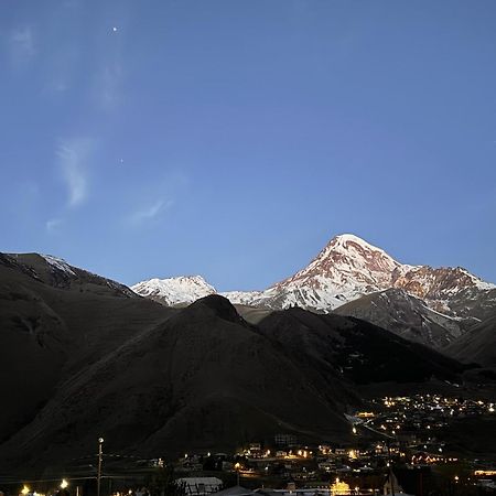 Family Hotel 7 Sisters Kazbegi Exterior photo